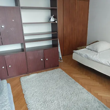 Roland 2 Srodmiescie Metro Rondo Onz,aleja Jana Pawla Ii,18 Apartamento *